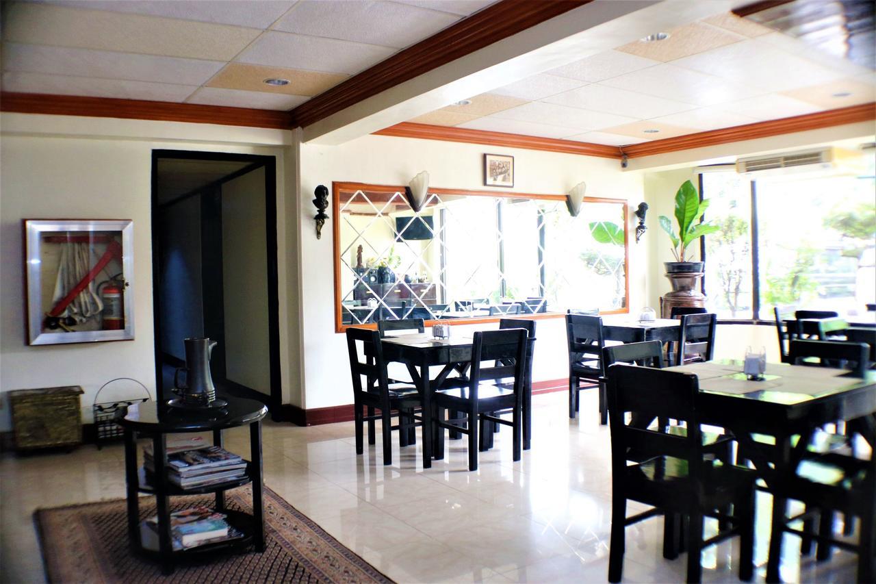 Zen Rooms Vest Grand Suites Bohol Tagbilaran City Exterior foto